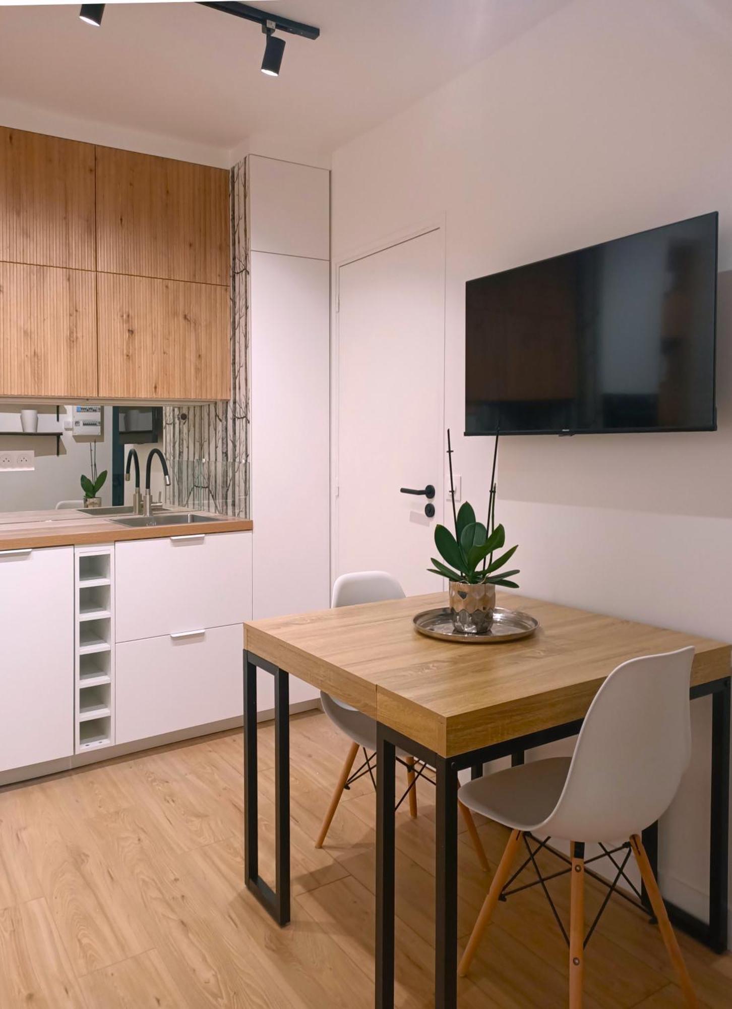 Appartement And Cosy 1 Bedroom Parijs